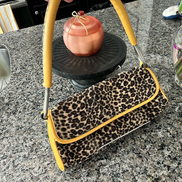 Leopard Print and Yellow Women's Bag Set - Picture 5 of 8